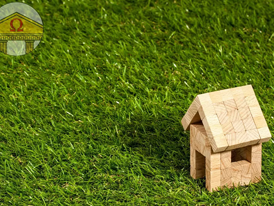 Immagine 1 di Terreno residenziale in vendita  a Treviso