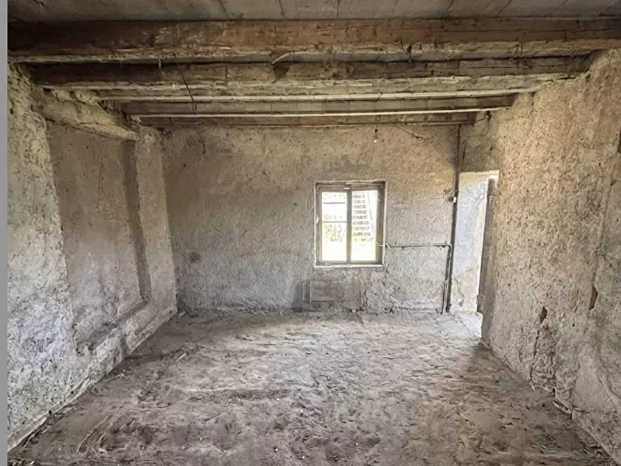 Immagine 4 di Rustico / casale in vendita  a Castellavazzo