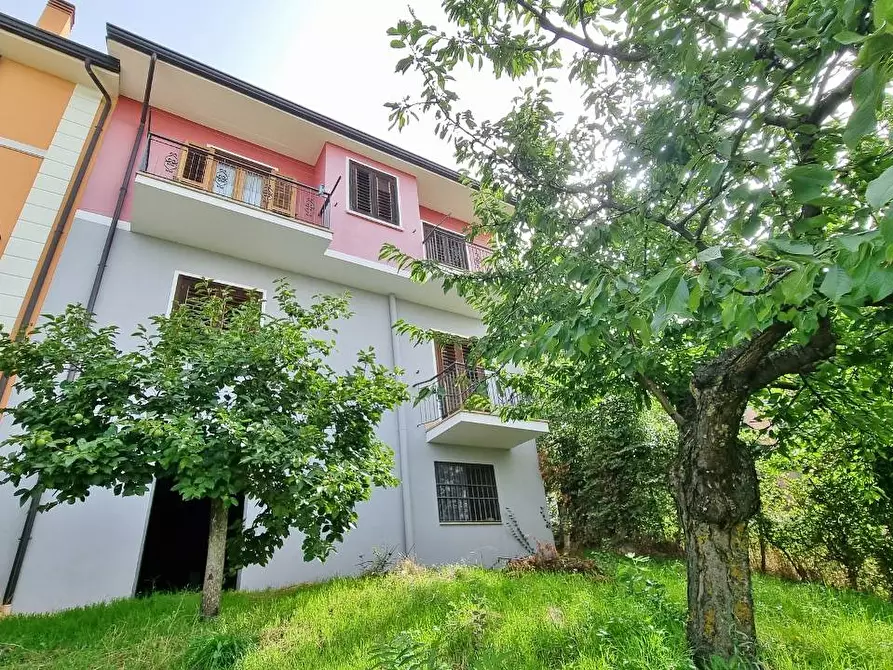 Immagine 11 di Casa indipendente in vendita  in via addolorata a Carife