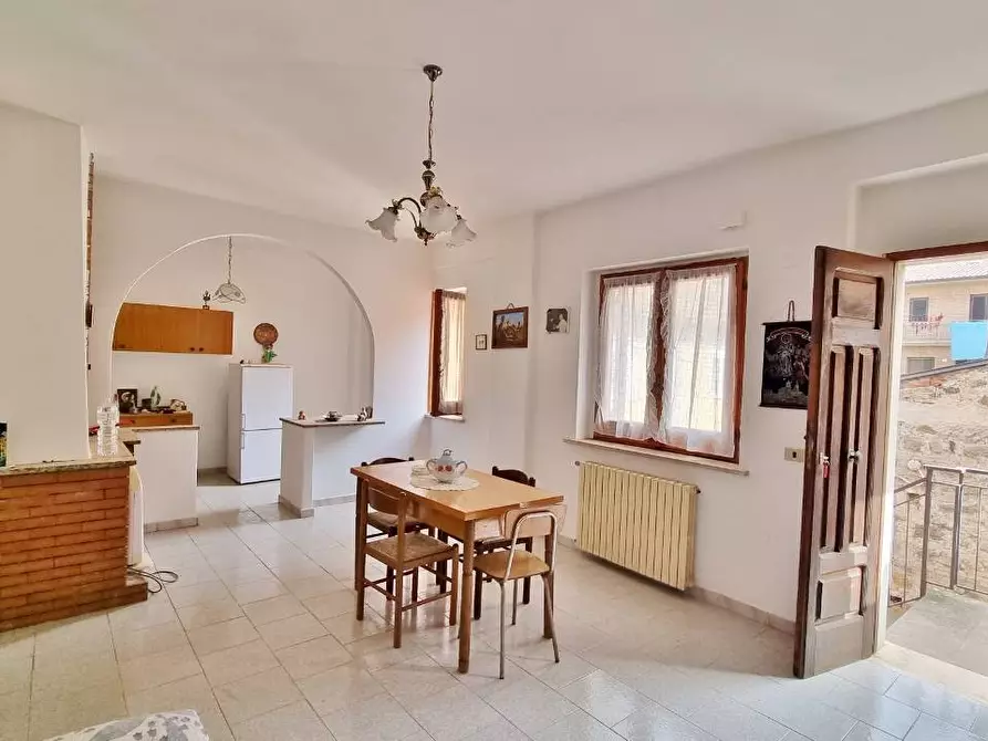 Immagine 1 di Casa indipendente in vendita  in via addolorata a Carife