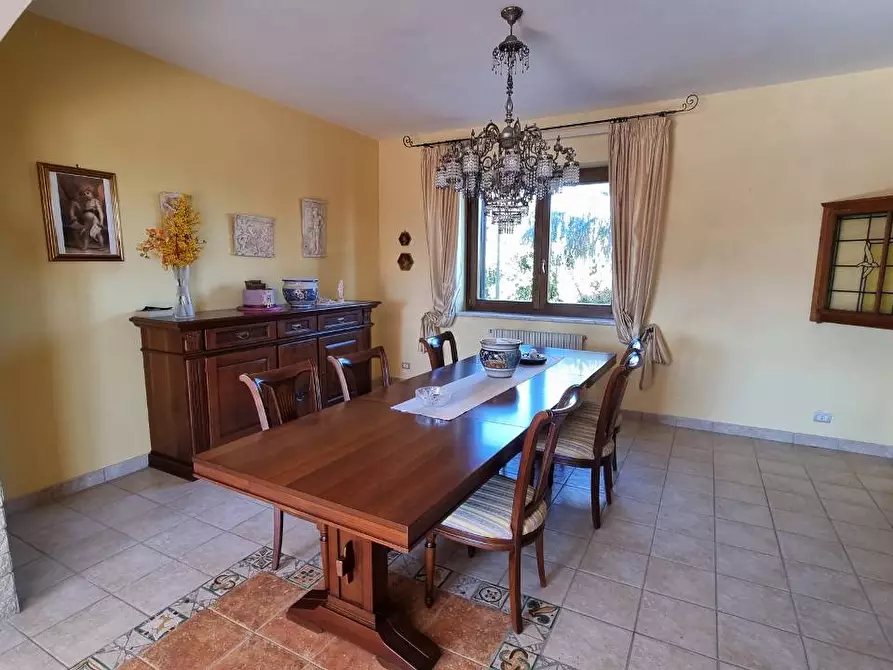 Immagine 21 di Villa in vendita  in Contrada Bosco a Grottaminarda