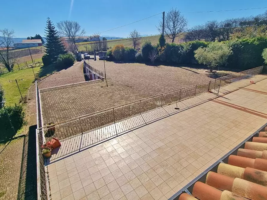 Immagine 27 di Villa in vendita  in Contrada Bosco a Grottaminarda