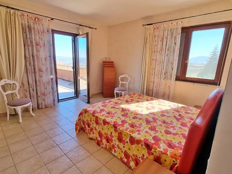 Immagine 29 di Villa in vendita  in Contrada Bosco a Grottaminarda