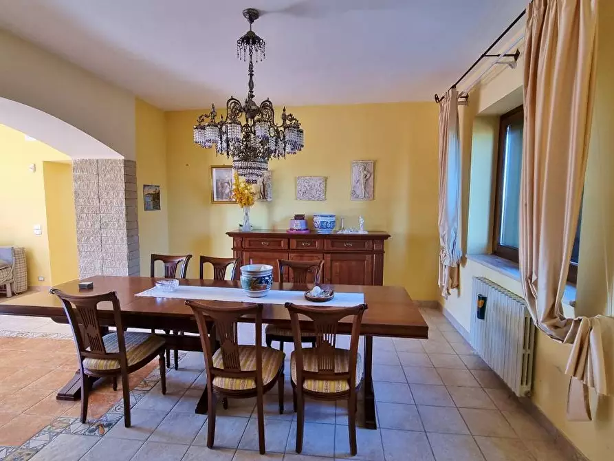 Immagine 37 di Villa in vendita  in Contrada Bosco a Grottaminarda