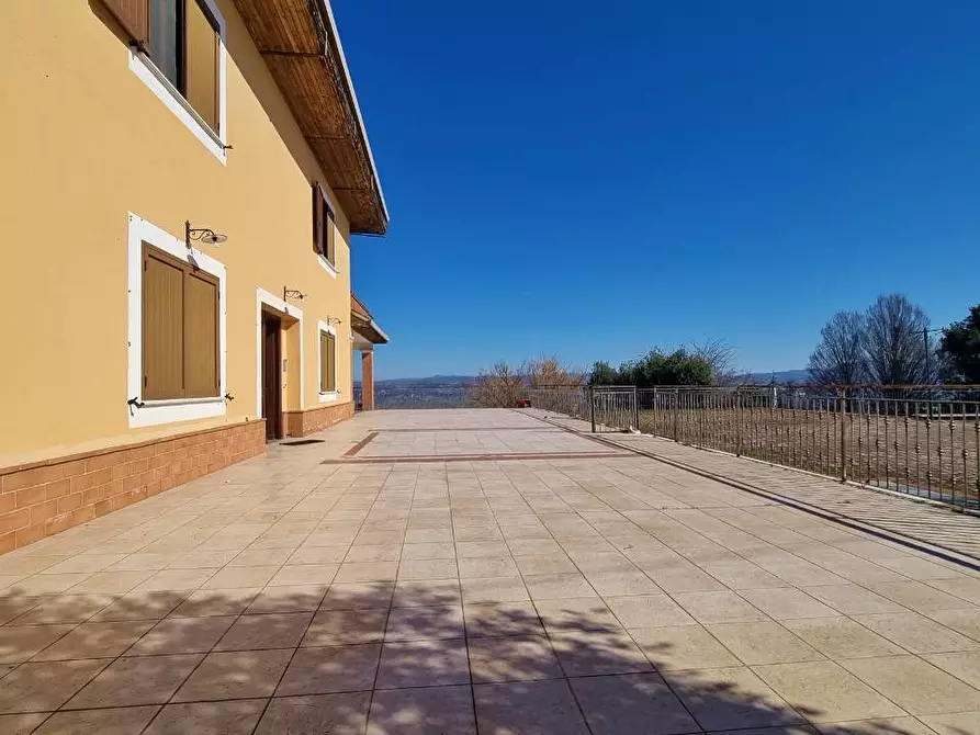 Immagine 4 di Villa in vendita  in Contrada Bosco a Grottaminarda