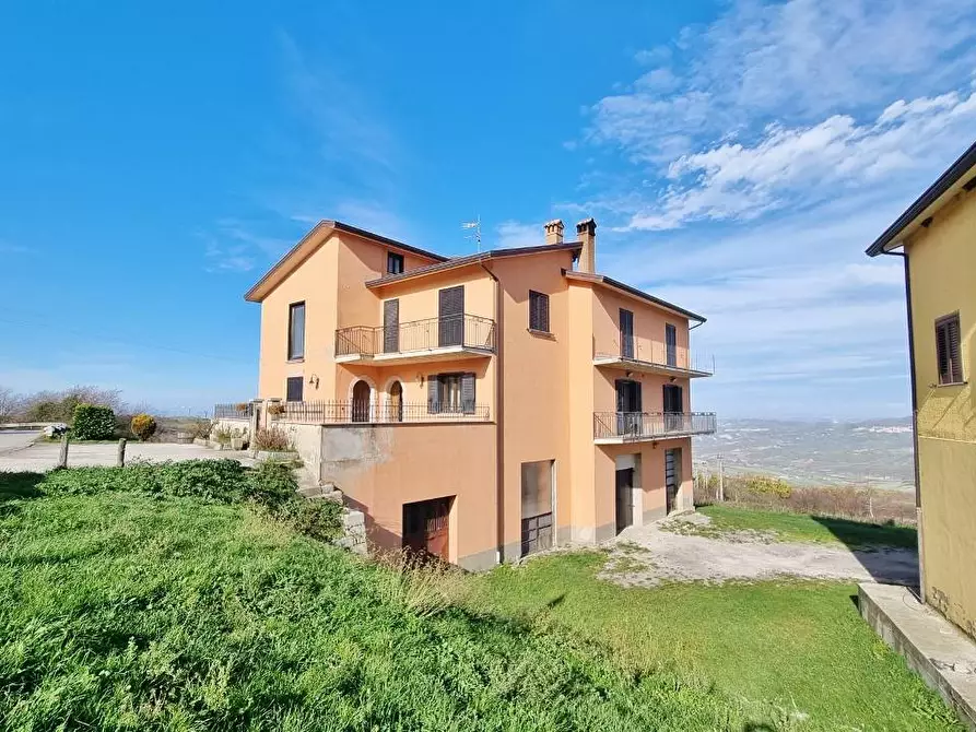 Immagine 3 di Casa semindipendente in vendita  in Strada Statale 303 a Guardia Lombardi
