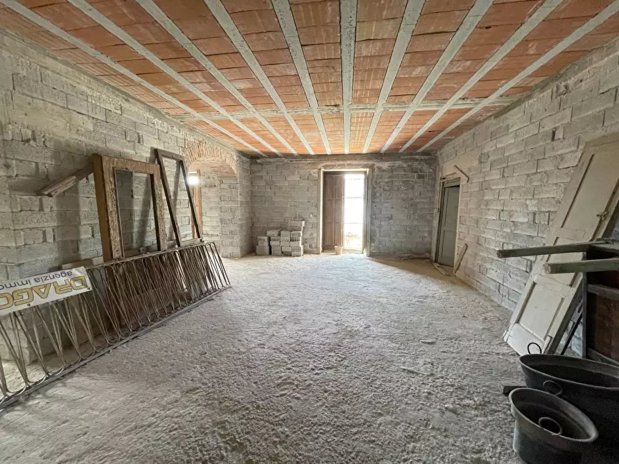 Immagine 10 di Casa indipendente in vendita  in piazza michele del sordo a Nusco
