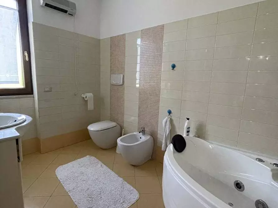 Immagine 27 di Villa in vendita  in c/da bovane a Paternopoli