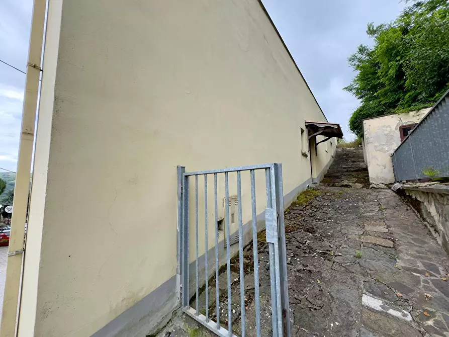 Immagine 3 di Appartamento in vendita  in VIA TOPPO DELL'ANNO a Greci