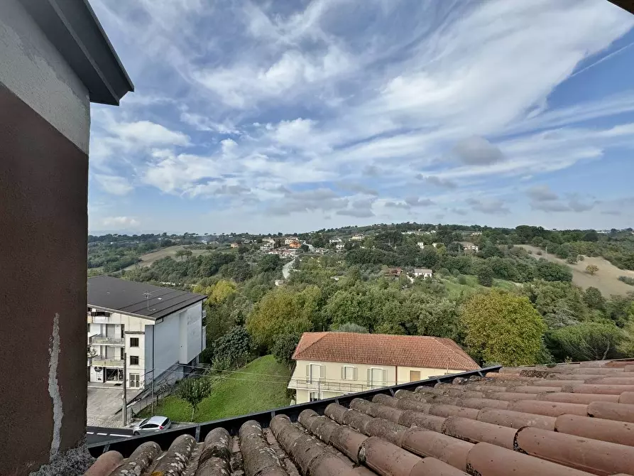 Immagine 17 di Appartamento in vendita  in VIA COLORI 55 a Mirabella Eclano