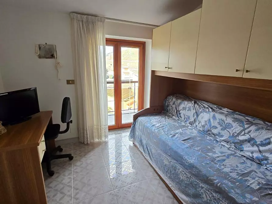 Immagine 19 di Appartamento in vendita  in via Arduino Candela 61 a Parolise