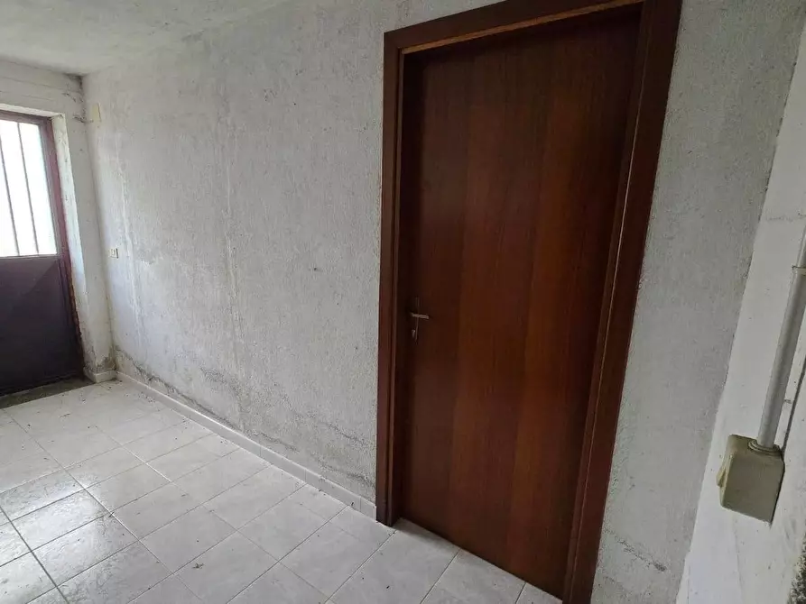 Immagine 25 di Appartamento in vendita  in via Arduino Candela 61 a Parolise