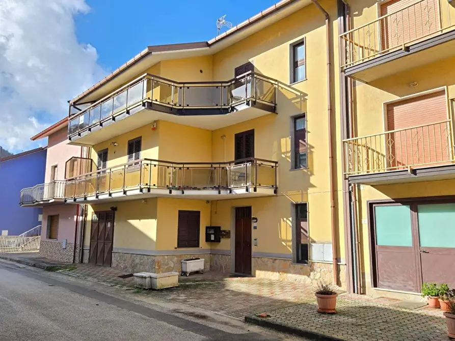 Immagine 27 di Appartamento in vendita  in via Arduino Candela 61 a Parolise