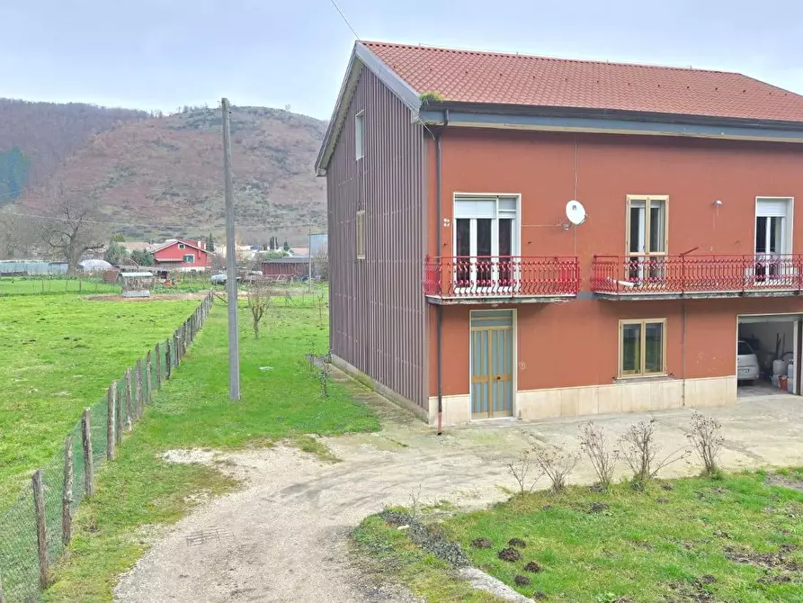 Immagine 1 di Casa indipendente in vendita  in Via Vallicella 8 a Parolise