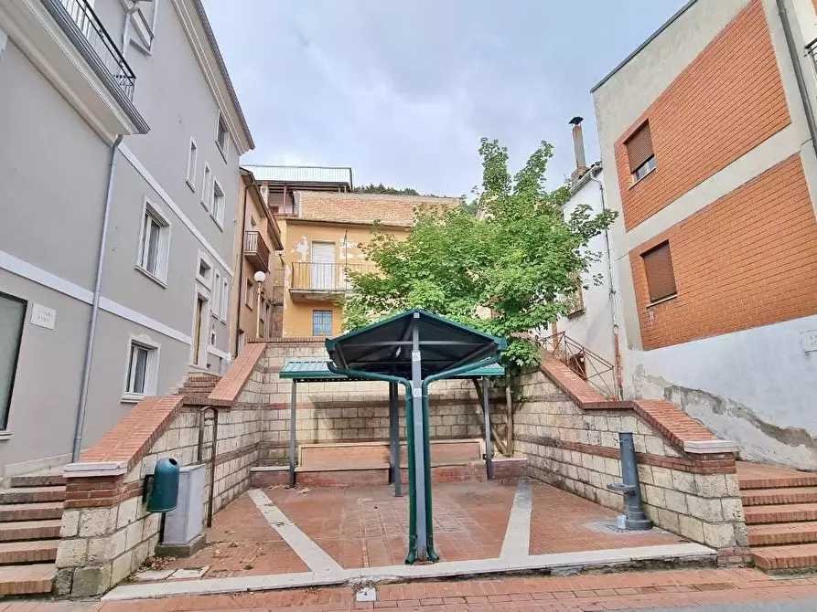 Immagine 3 di Casa semindipendente in vendita  in Vicolo Quarto di Via Roma a Andretta