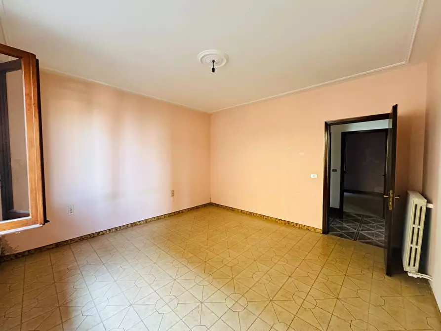 Immagine 5 di Appartamento in vendita  in VIA J.F. KENNEDY a Grottaminarda