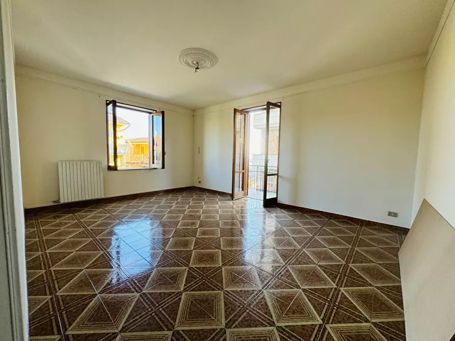 Immagine 3 di Appartamento in vendita  in VIA J.F. KENNEDY a Grottaminarda