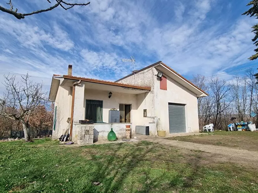 Immagine 3 di Casa indipendente in vendita  in Strada Vicinale Terzi a Parolise