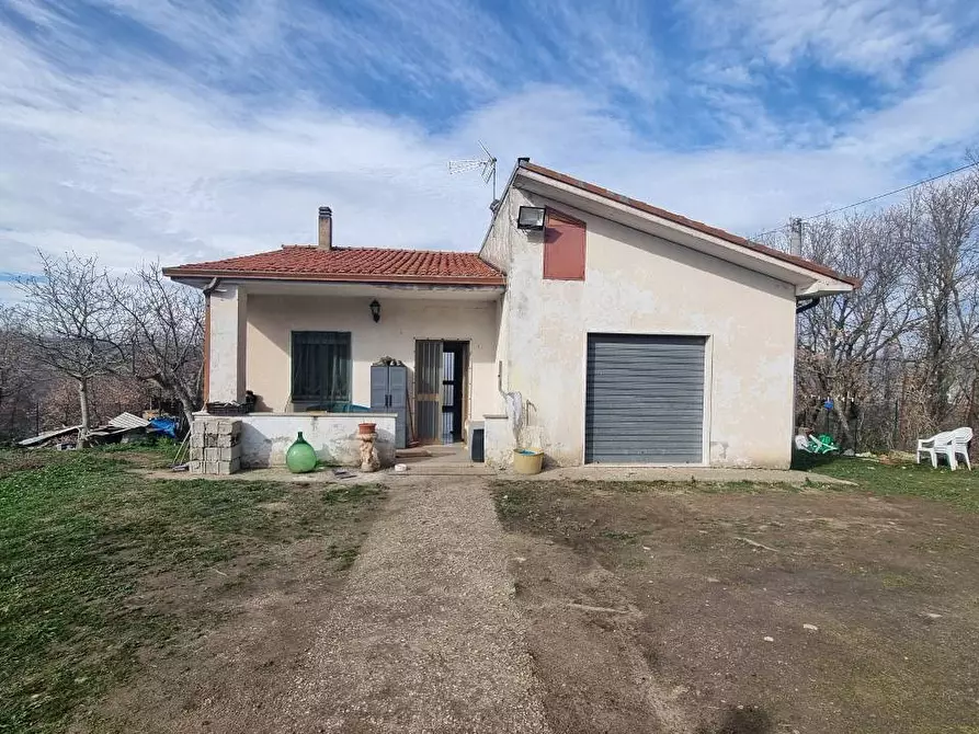 Immagine 4 di Casa indipendente in vendita  in Strada Vicinale Terzi a Parolise