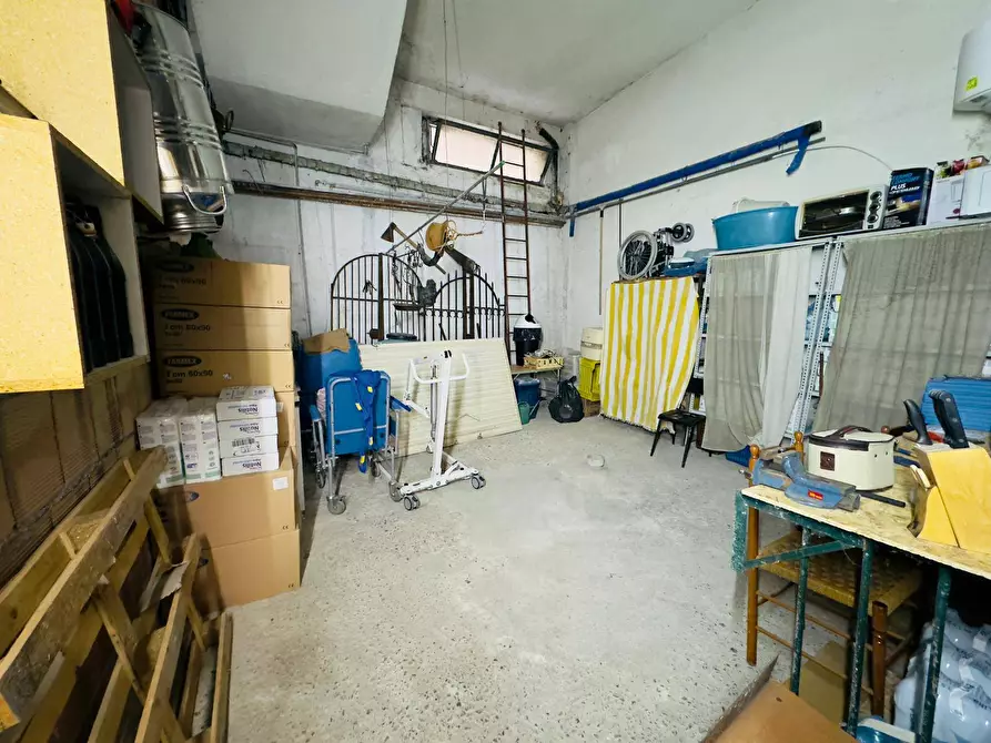 Immagine 19 di Appartamento in vendita  in VIA PIETRANTONIO PERILLO 18 a Grottaminarda