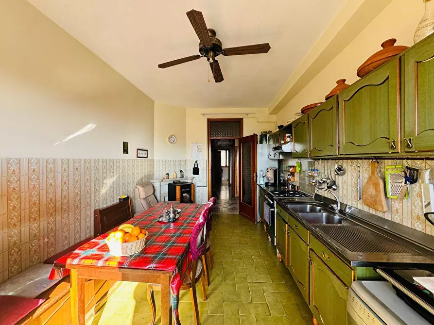 Immagine 2 di Appartamento in vendita  in VIA PIETRANTONIO PERILLO 18 a Grottaminarda