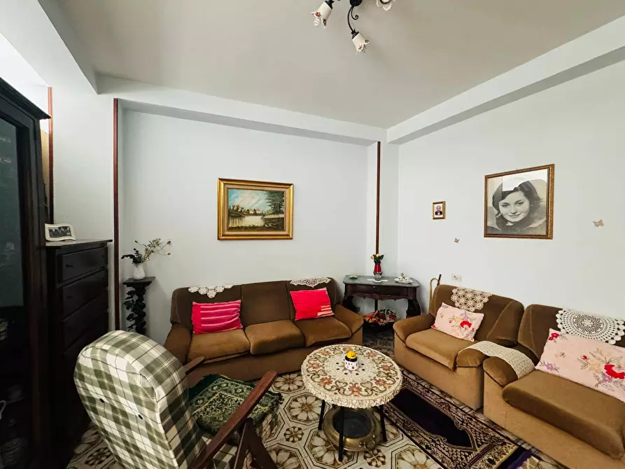 Immagine 5 di Appartamento in vendita  in VIA PIETRANTONIO PERILLO 18 a Grottaminarda