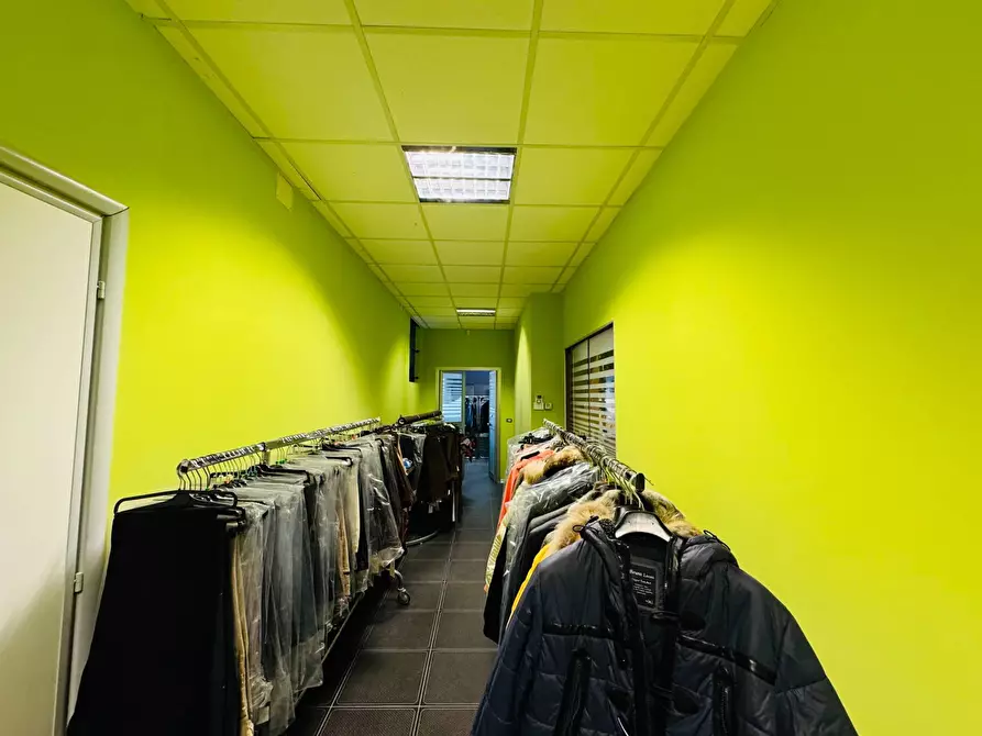 Immagine 10 di Locale commerciale in affitto  in VIA RUSSO MADDALENA a Ariano Irpino