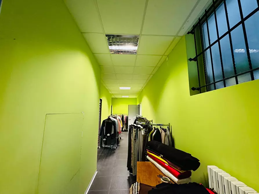 Immagine 11 di Locale commerciale in affitto  in VIA RUSSO MADDALENA a Ariano Irpino