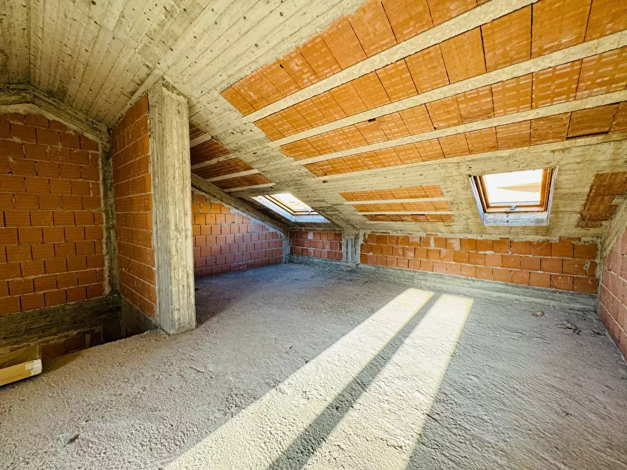 Immagine 18 di Villetta a schiera in vendita  in VIA VILLA CARACCIOLO 66 a Ariano Irpino