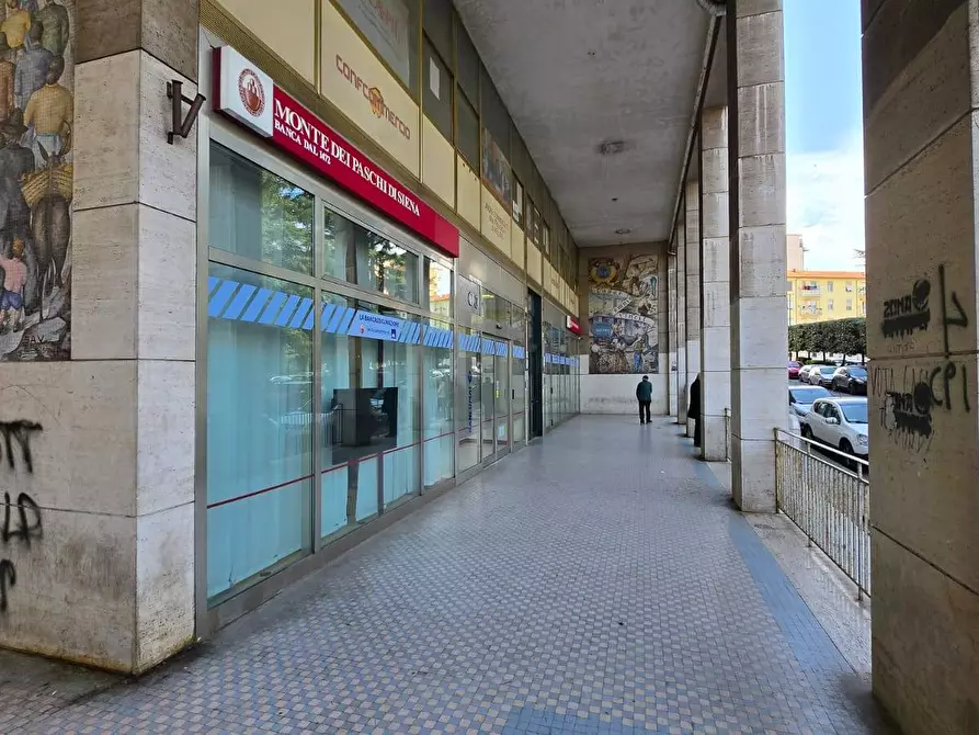 Immagine 7 di Ufficio in vendita  in via de renzi 28 a Avellino