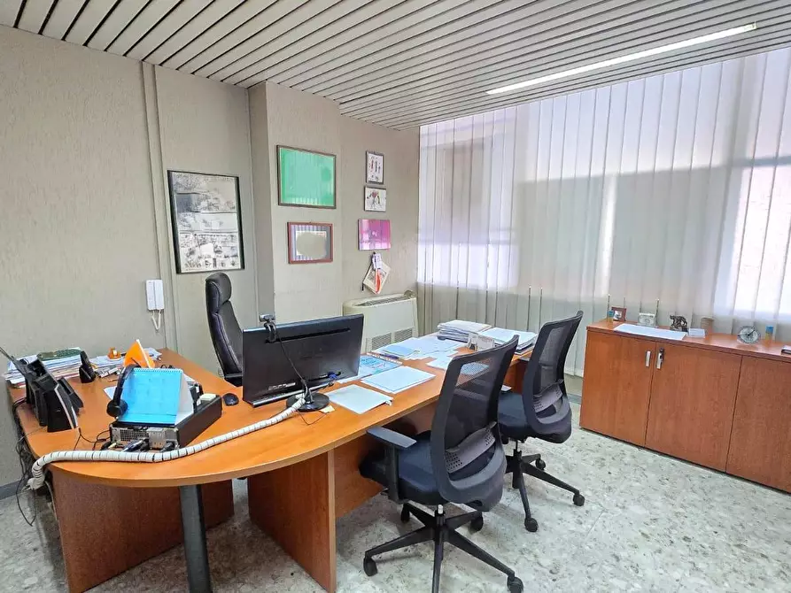 Immagine 13 di Ufficio in vendita  in via de renzi 28 a Avellino