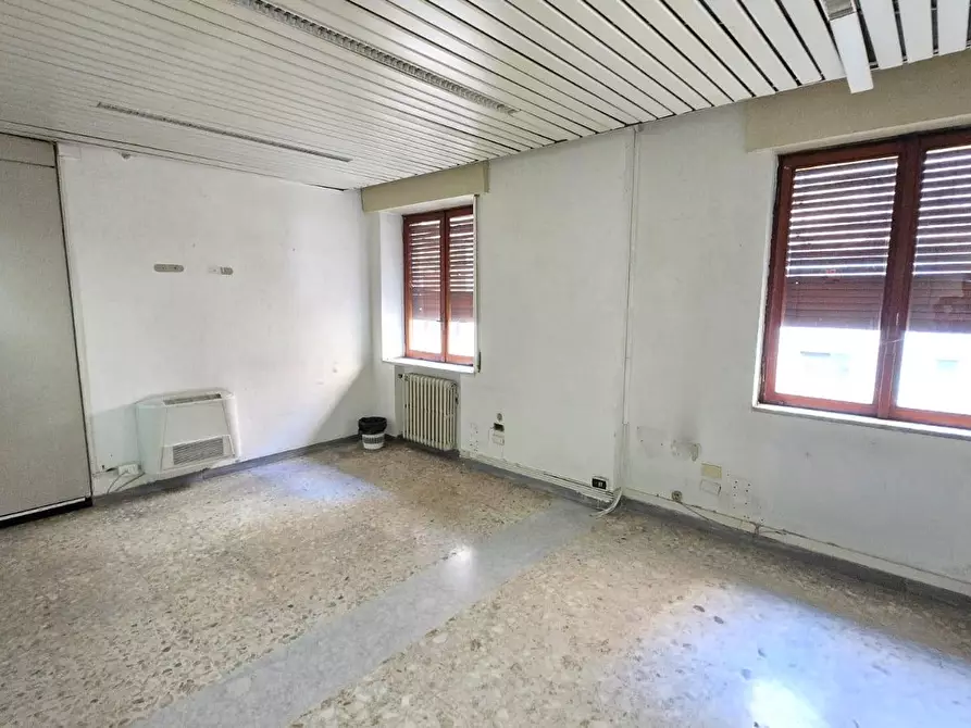 Immagine 31 di Ufficio in vendita  in via de renzi 28 a Avellino