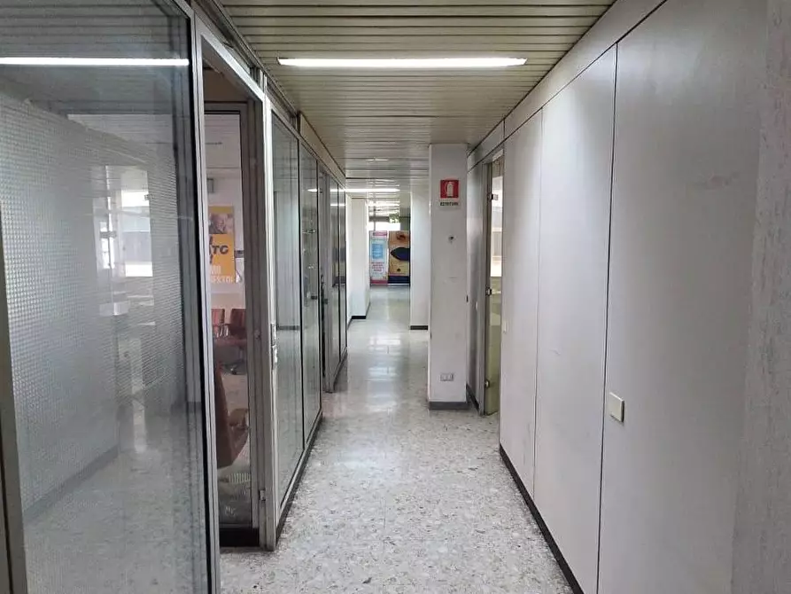 Immagine 32 di Ufficio in vendita  in via de renzi 28 a Avellino