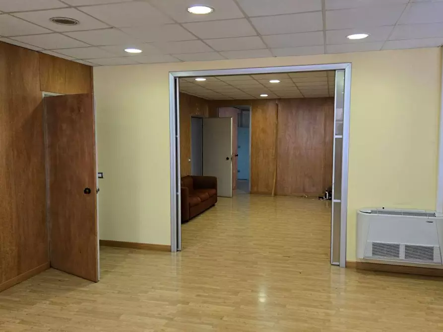 Immagine 34 di Ufficio in vendita  in via de renzi 28 a Avellino