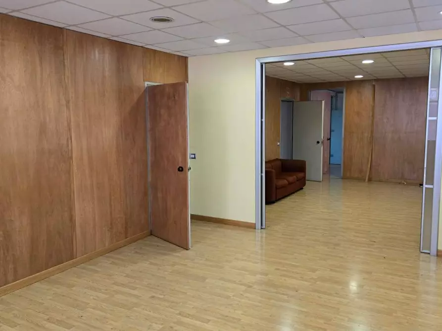 Immagine 35 di Ufficio in vendita  in via de renzi 28 a Avellino