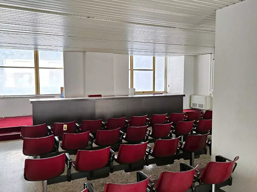 Immagine 43 di Ufficio in vendita  in via de renzi 28 a Avellino