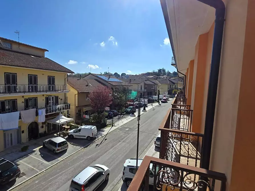 Immagine 5 di Appartamento in vendita  in via san francesco a Montemarano