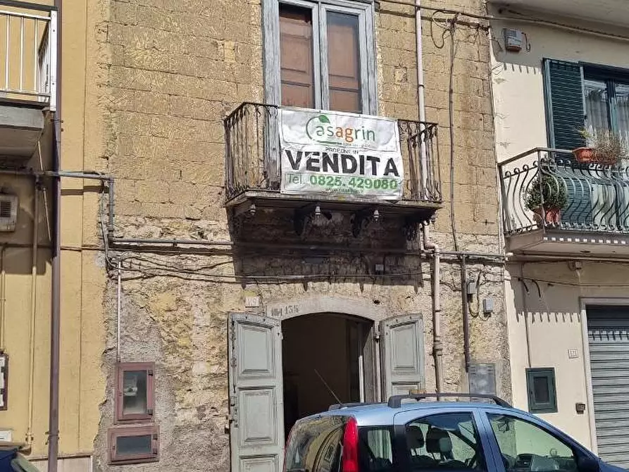 Immagine 3 di Casa semindipendente in vendita  in corso vittorio veneto a Grottaminarda