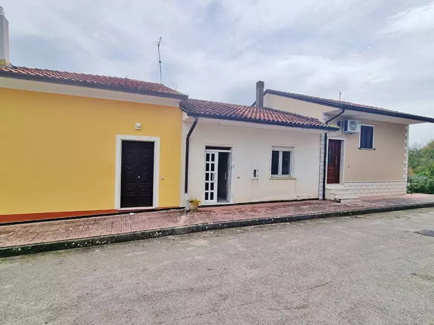 Immagine 6 di Casa indipendente in vendita  in Via Rasole a Parolise