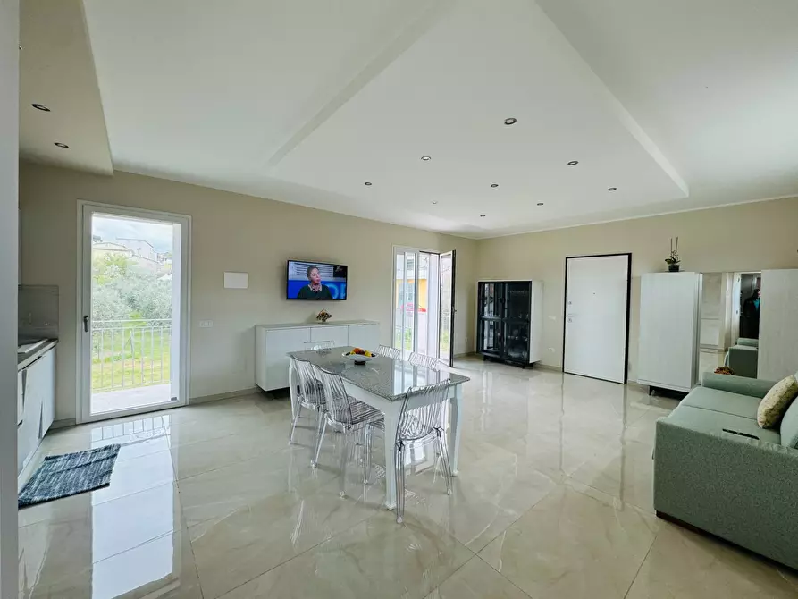 Immagine 6 di Villa in vendita  in CONTRADA SERRA a Ariano Irpino