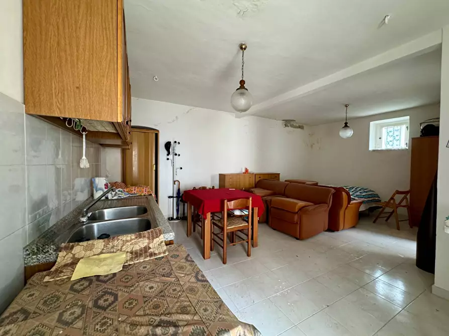 Immagine 3 di Casa semindipendente in vendita  in strada vicinale santa maria della neve a Greci