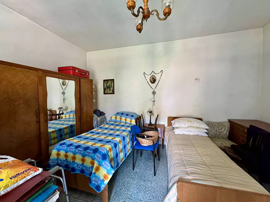 Immagine 15 di Casa indipendente in vendita  in VIA LUIGI ENAUDI a Greci