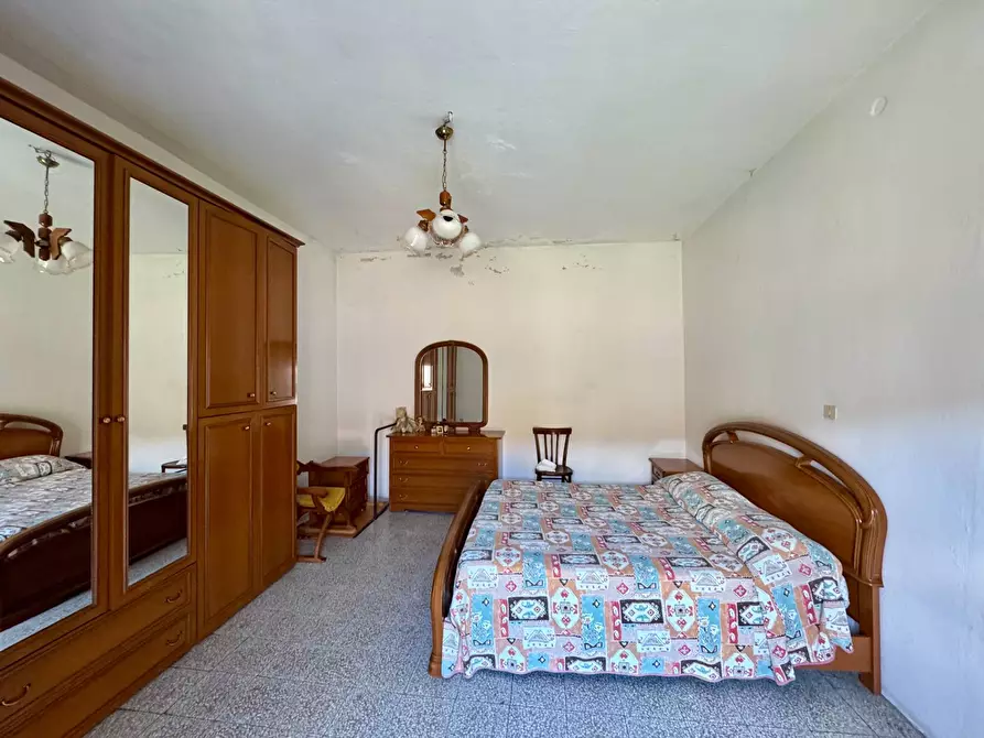 Immagine 16 di Casa indipendente in vendita  in VIA LUIGI ENAUDI a Greci