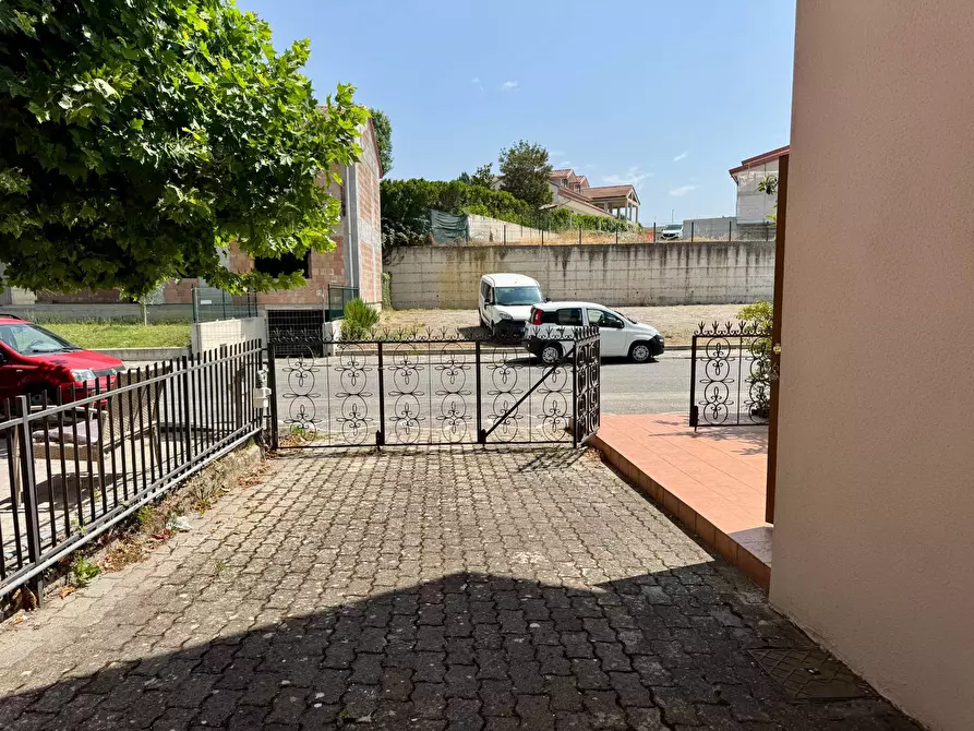 Immagine 5 di Casa indipendente in vendita  in VIALE DELLA LIBERTA' a Greci