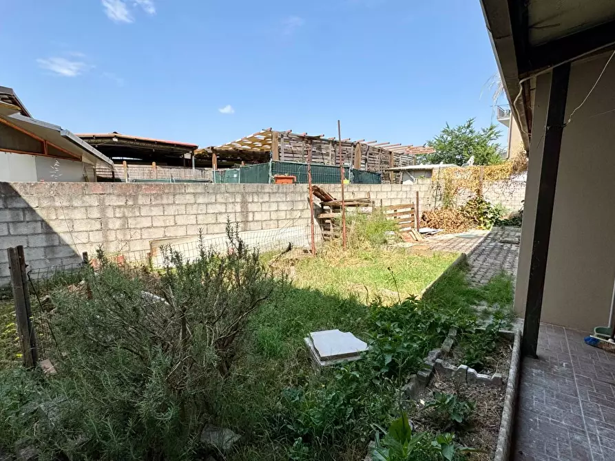 Immagine 25 di Casa indipendente in vendita  in VIALE DELLA LIBERTA' a Greci