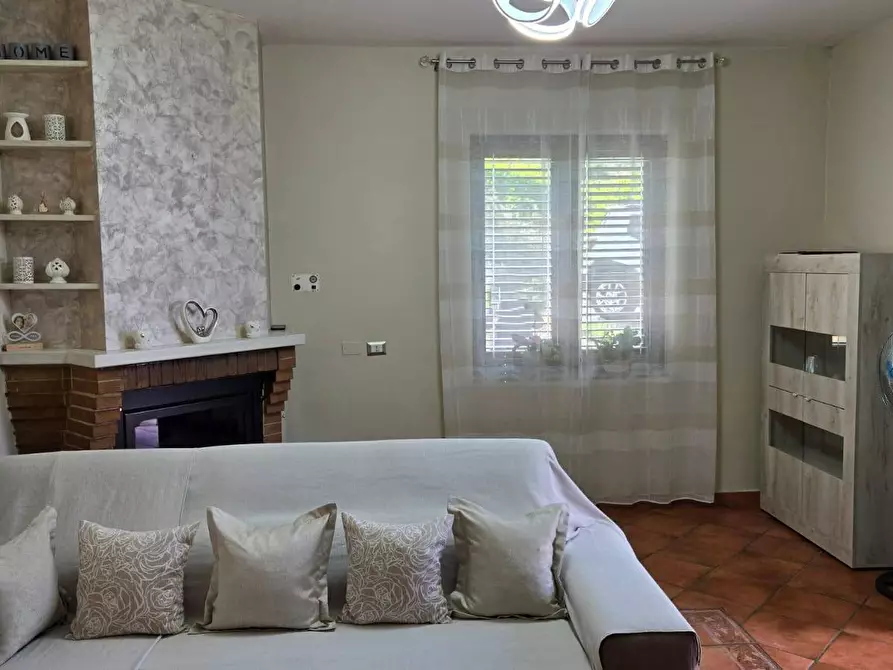 Immagine 8 di Villetta a schiera in vendita  in C/da Saraceno a Andretta