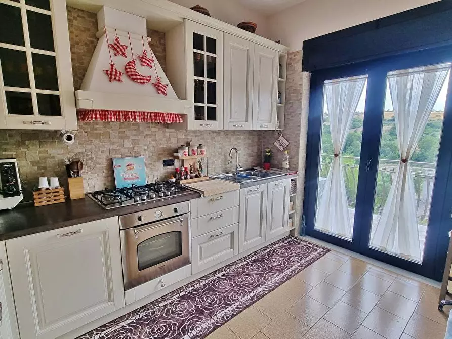 Immagine 4 di Appartamento in vendita  a Mirabella Eclano