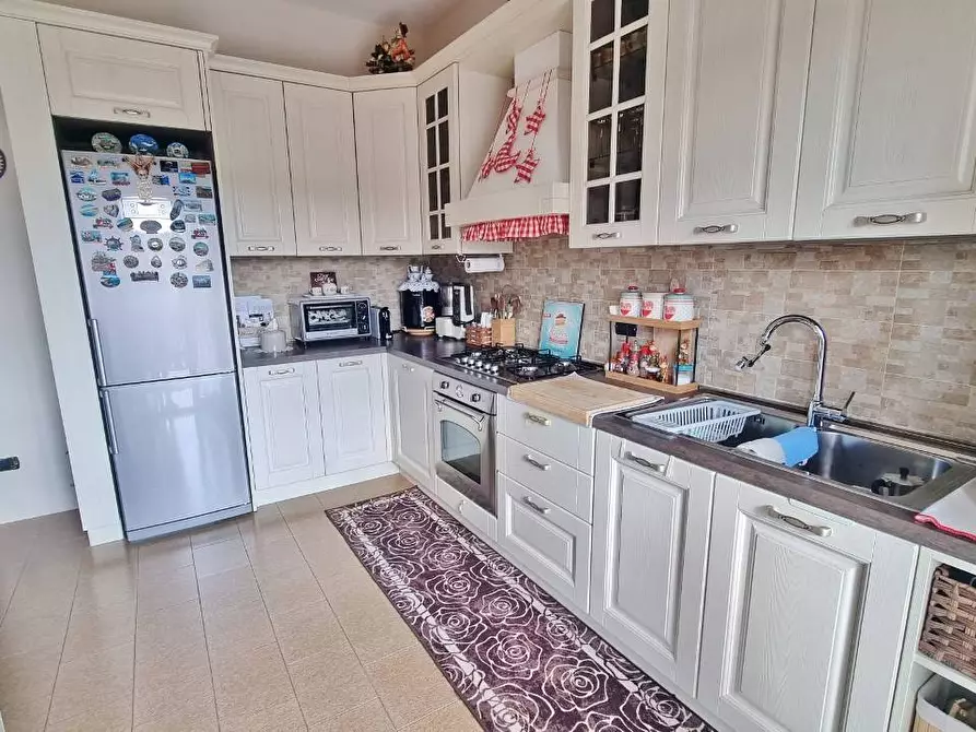 Immagine 2 di Appartamento in vendita  a Mirabella Eclano