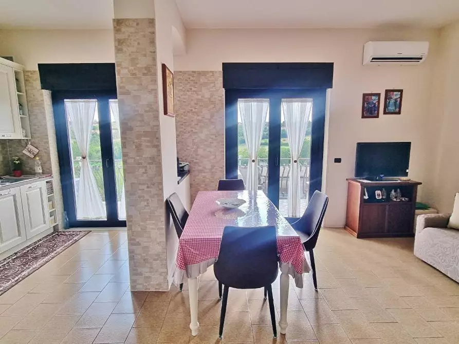 Immagine 1 di Appartamento in vendita  a Mirabella Eclano