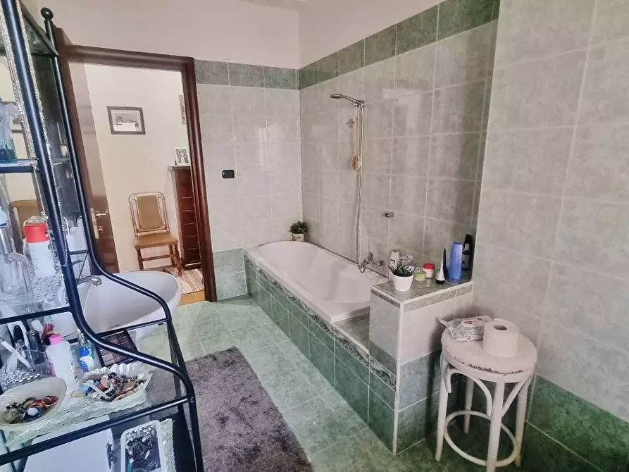 Immagine 14 di Appartamento in vendita  a Mirabella Eclano